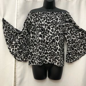 Millibon leopard print wide sleeve blouse